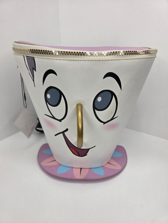Disney Handbags - 💕▪️Disney ▪️Chip Character White Backpack